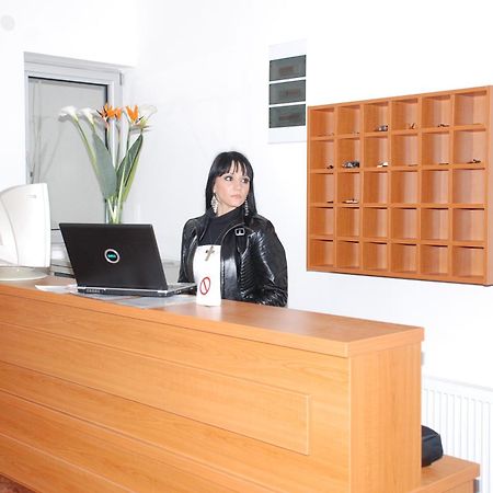 M Garni Hotel Vranje Dış mekan fotoğraf