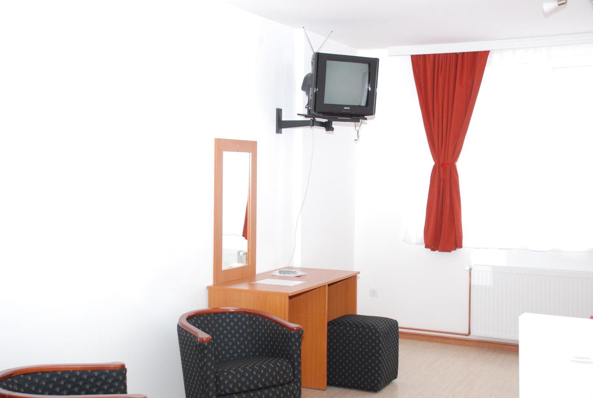 M Garni Hotel Vranje Dış mekan fotoğraf