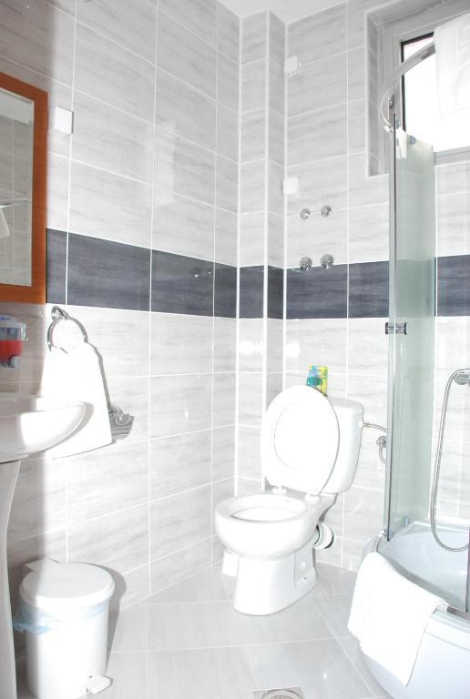 M Garni Hotel Vranje Oda fotoğraf